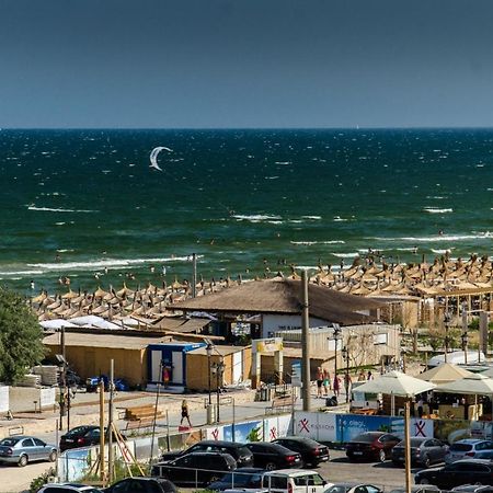 Apartament Alezzi Sunwaves Năvodari Zewnętrze zdjęcie