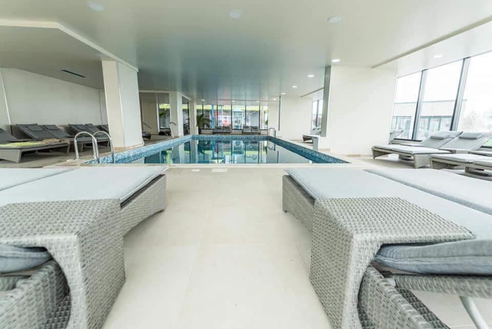 Apartament Alezzi Sunwaves Năvodari Zewnętrze zdjęcie