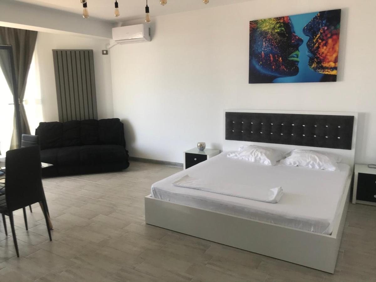 Apartament Alezzi Sunwaves Năvodari Zewnętrze zdjęcie
