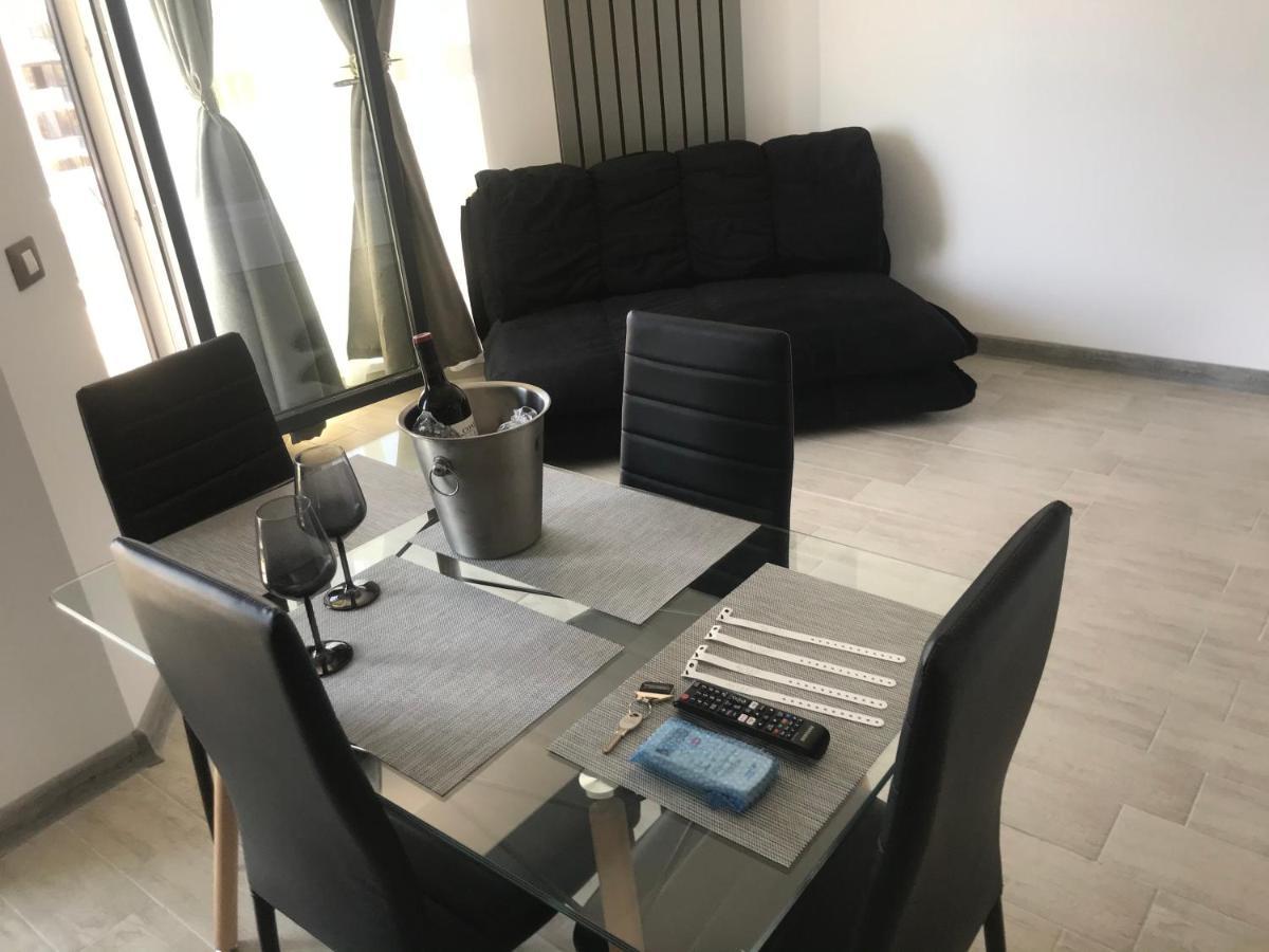 Apartament Alezzi Sunwaves Năvodari Zewnętrze zdjęcie